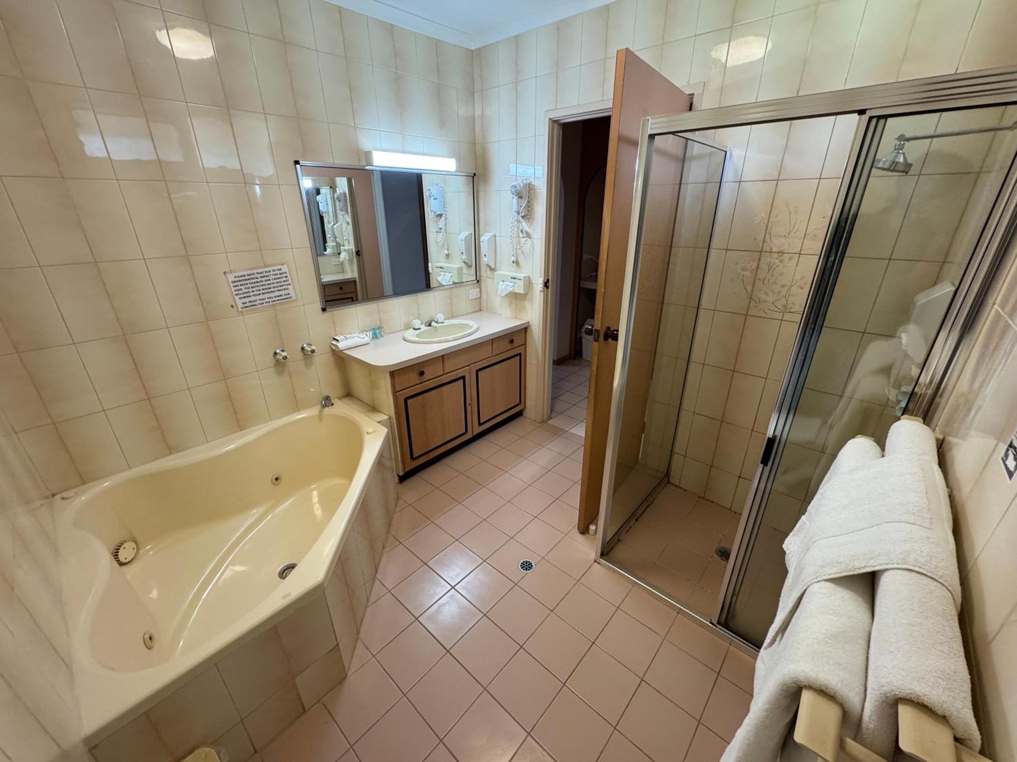 Golden Chain Country Plaza Motel Halls Gap Εξωτερικό φωτογραφία